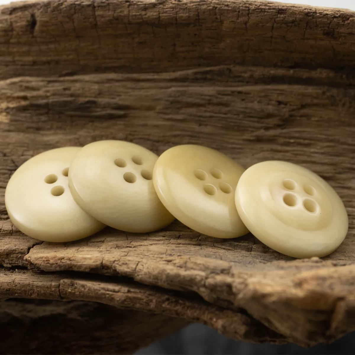 15-20MM Light Yellow Eco-Friendly Fruit Buttons 10pcs