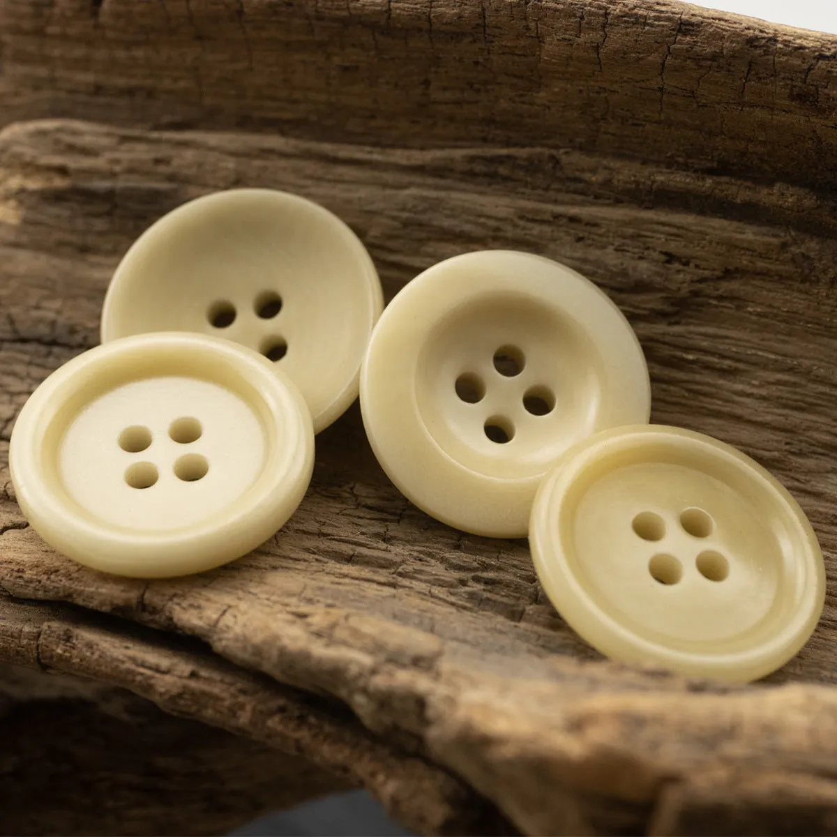 15-20MM Light Yellow Eco-Friendly Fruit Buttons 10pcs