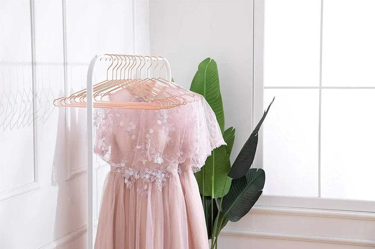 43cm Rose Gold Metal Coat Hanger (3.5mm thick) w/Notches Sold in Bundles of 25/50/100