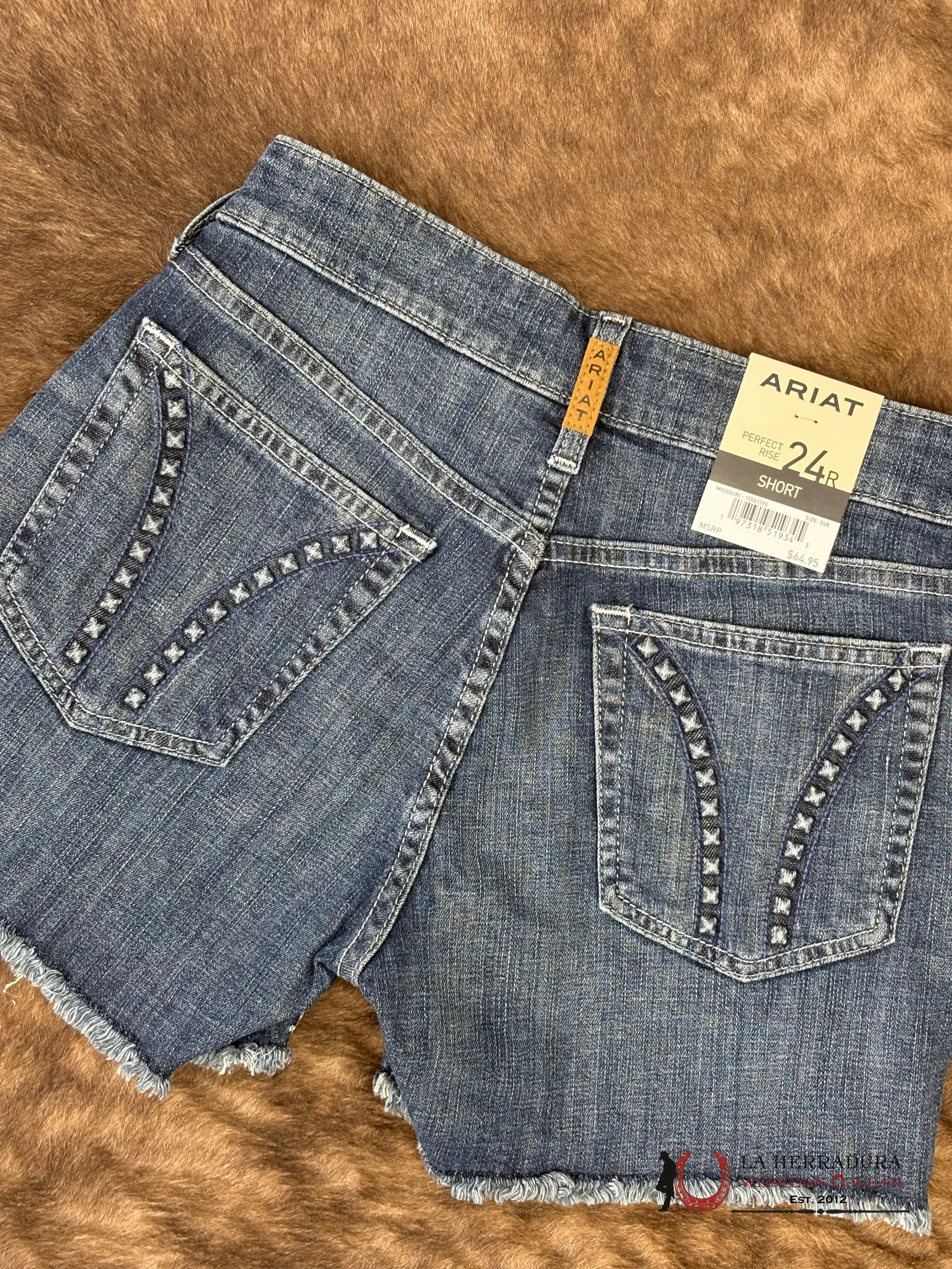 ARIAT LIGHT PERFECT RISE SHORT MISSOURI DARK WASH SHORT - 1390