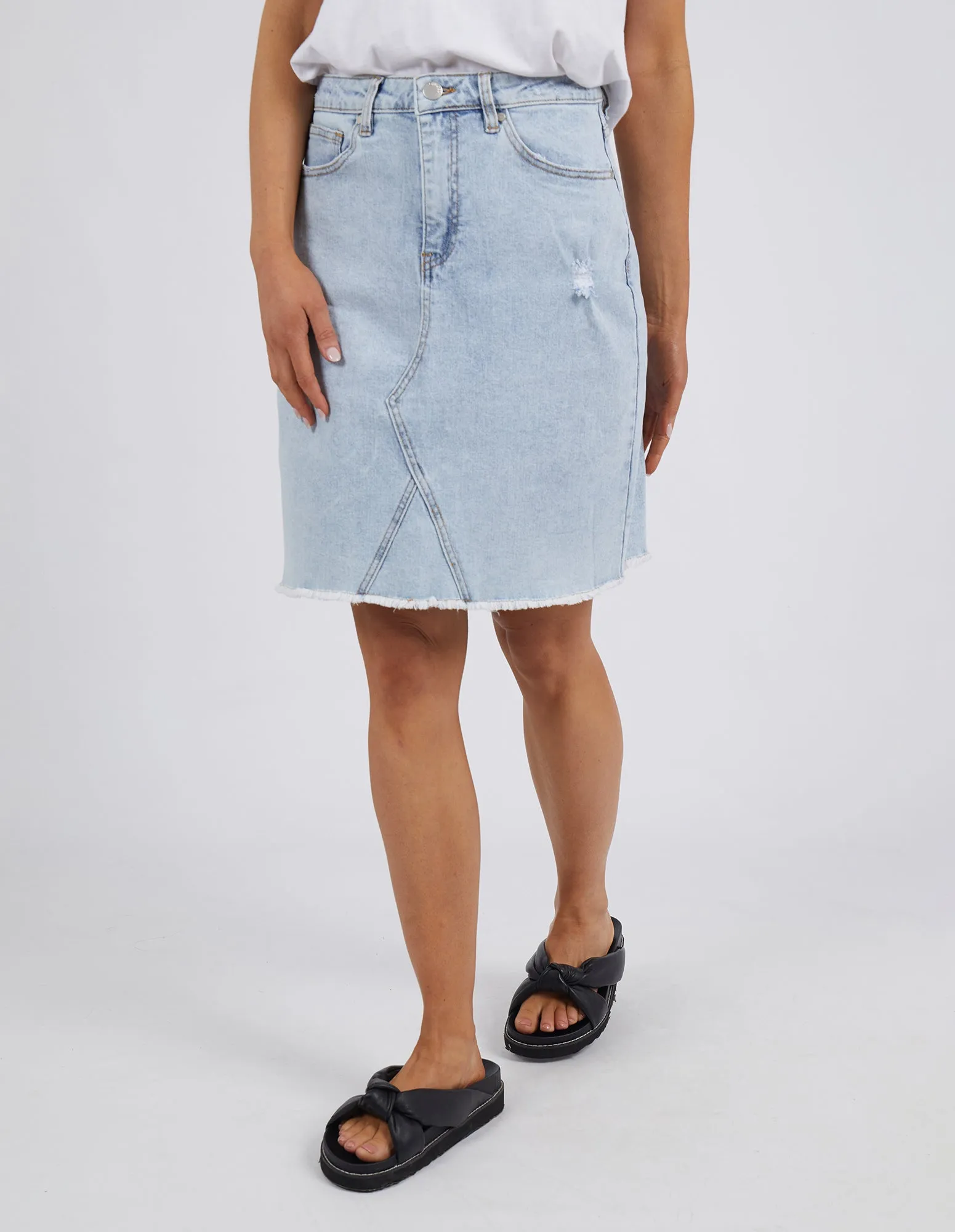 BELLE DENIM SKIRT || LIGHT BLUE