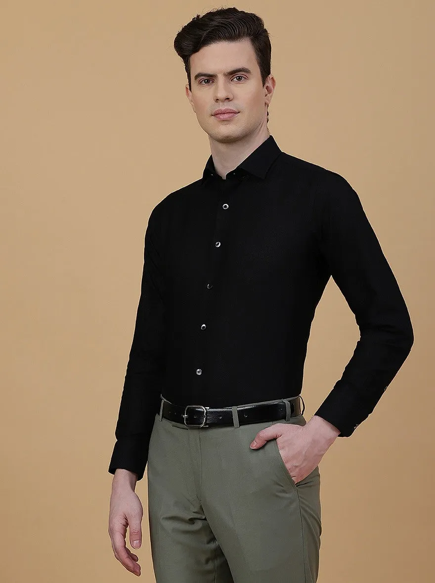Black Solid Slim Fit Formal Shirt | Metal