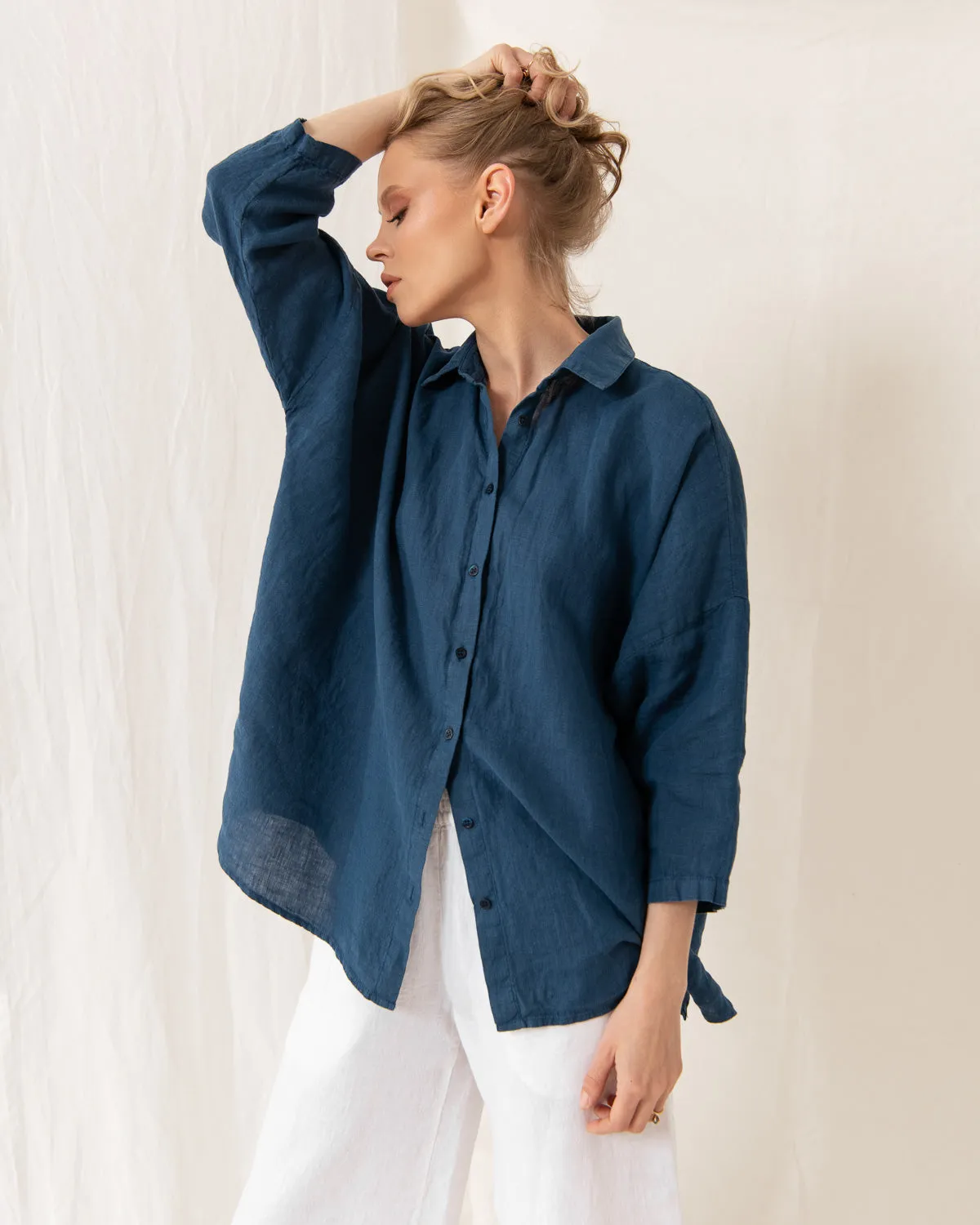 Cathy - Linen Blouse in Blue Denim