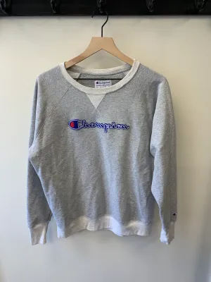 Champion Sweater Size Large