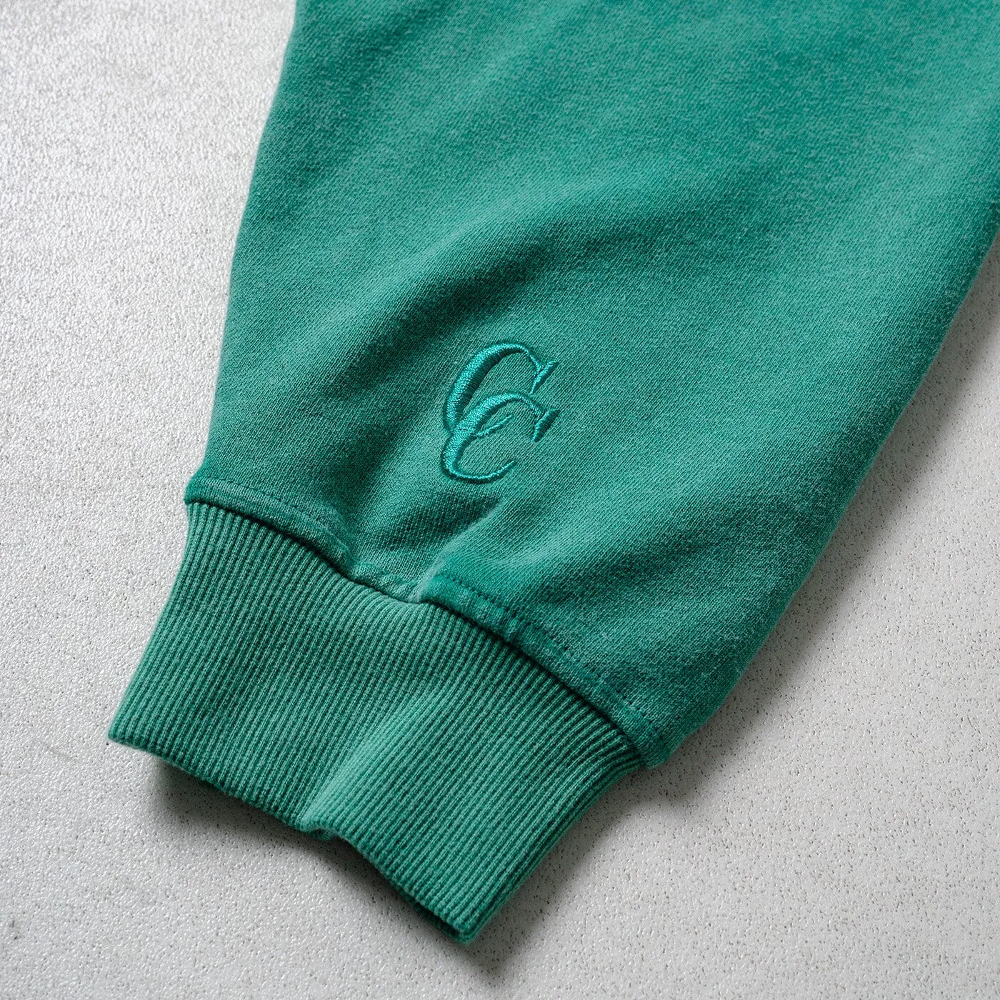 CLASSIC CROP HOODIE