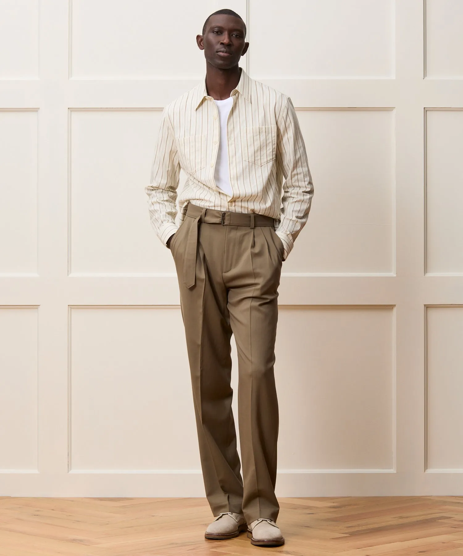 Classic Fit Dobby Two-Pocket Point Collar Shirt