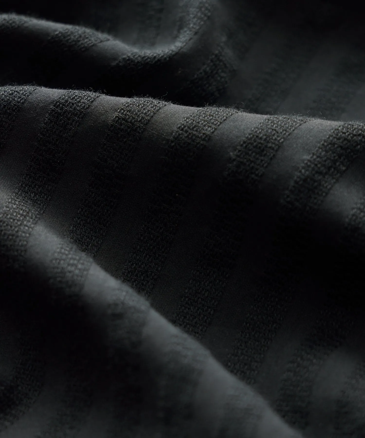 Classic Fit Jacquard Two-Pocket Point Collar Shirt