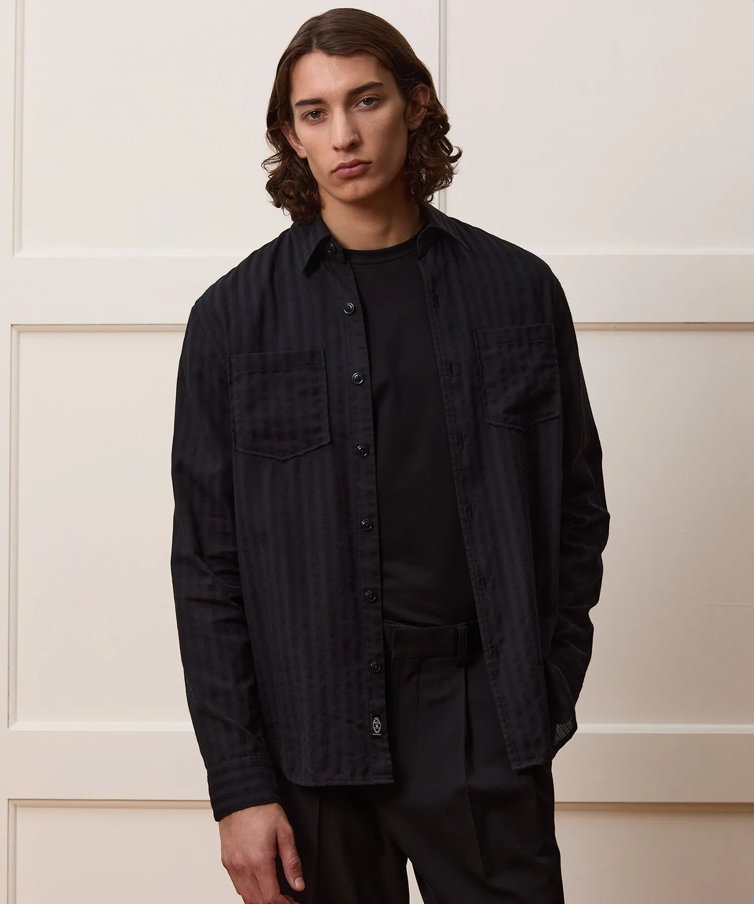 Classic Fit Jacquard Two-Pocket Point Collar Shirt
