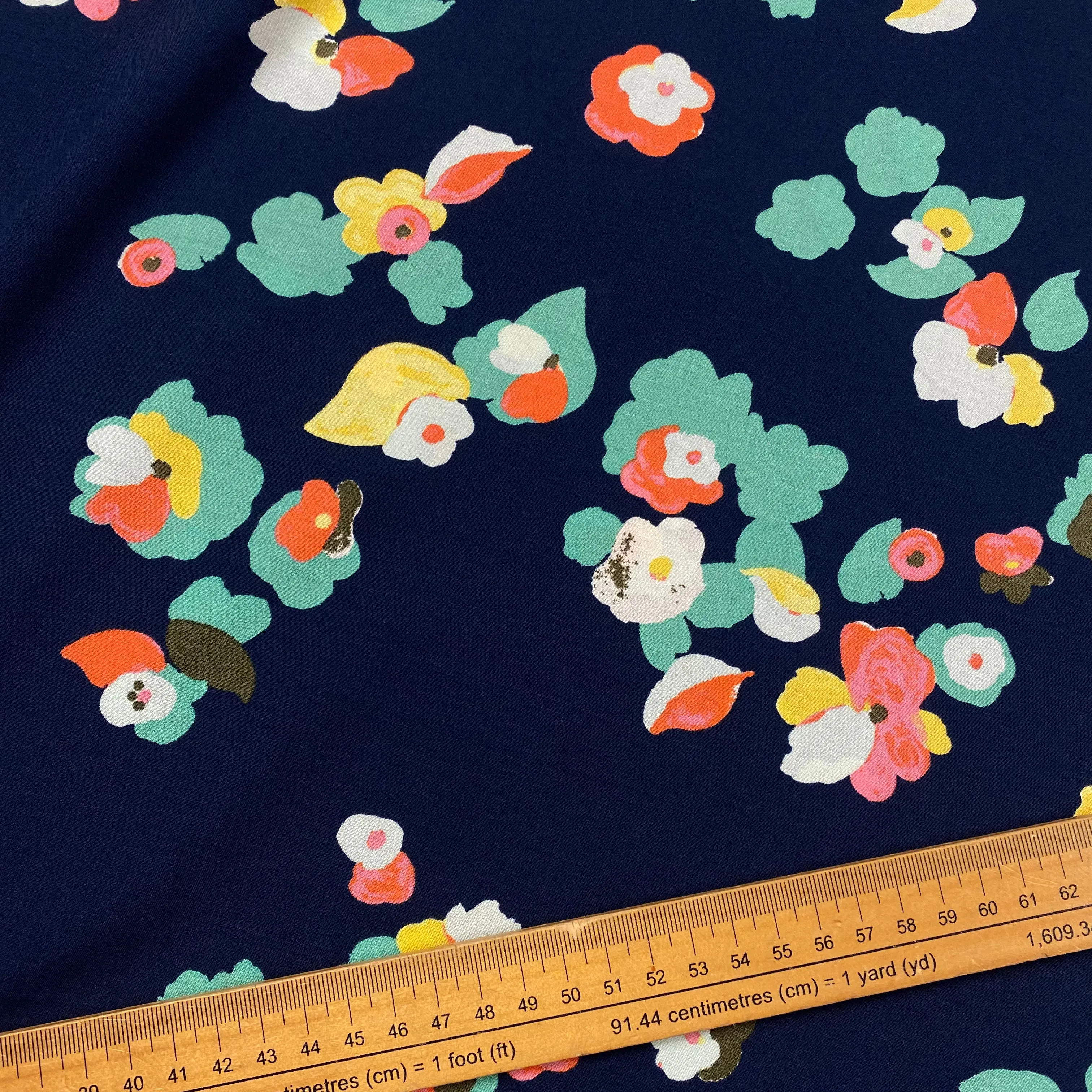 Cluster Blooms Viscose - Navy