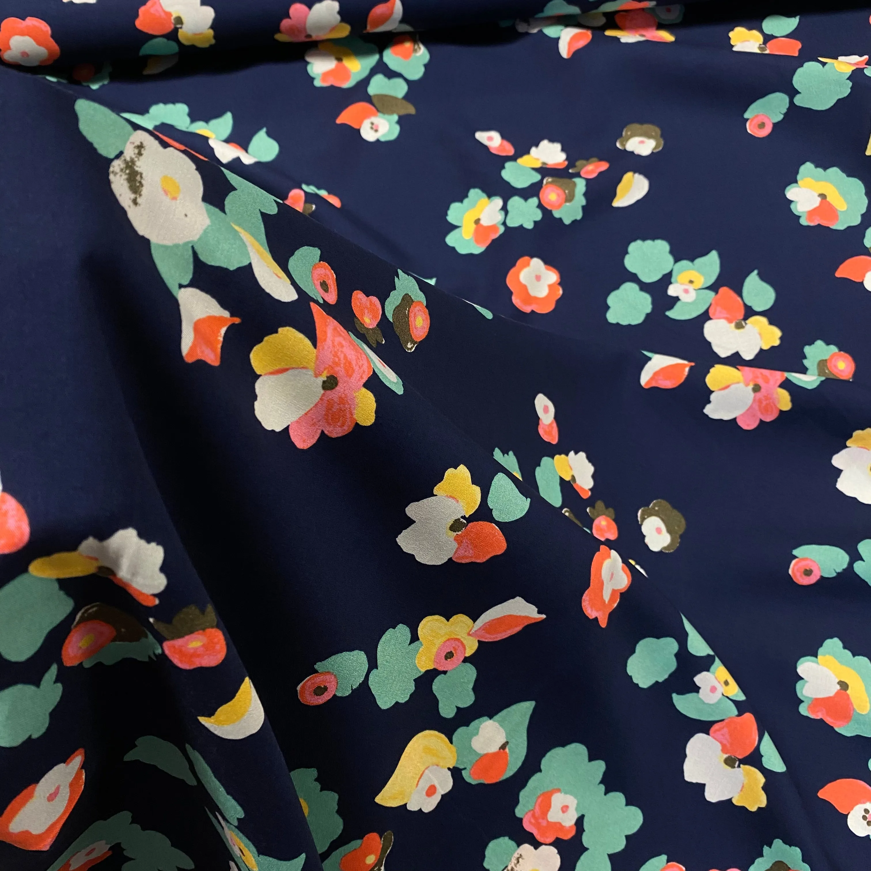 Cluster Blooms Viscose - Navy