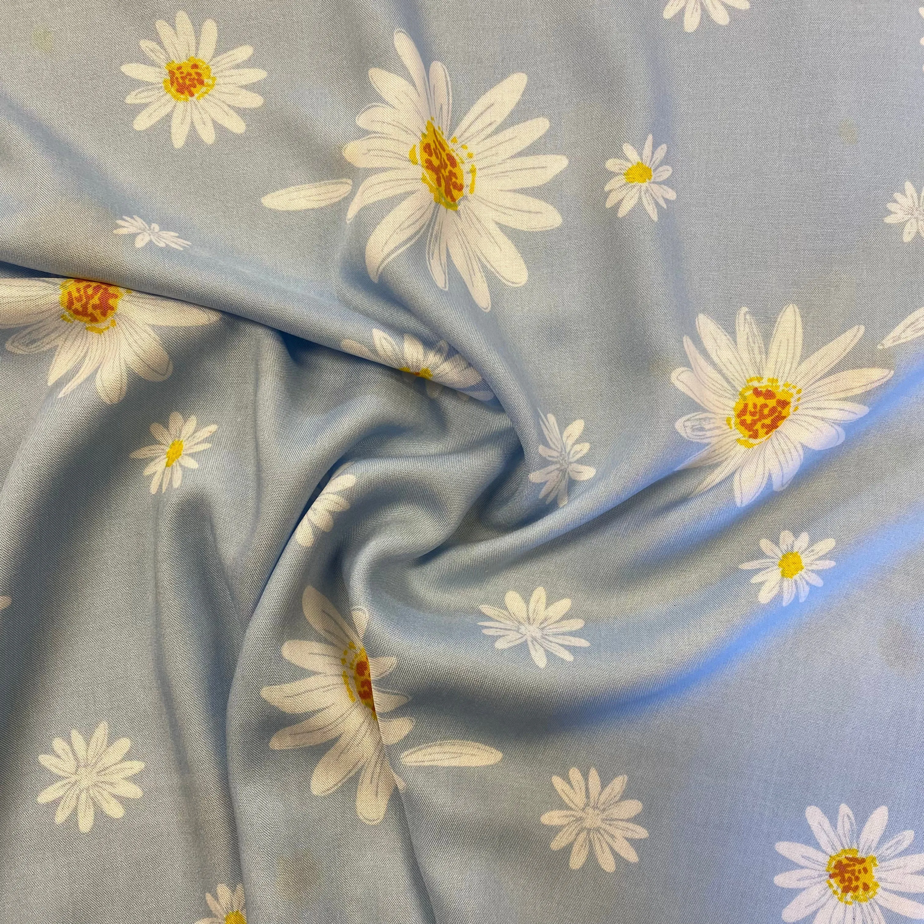 Daisy Viscose : Sky