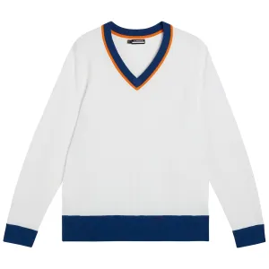 Finely Knitted Sweater White