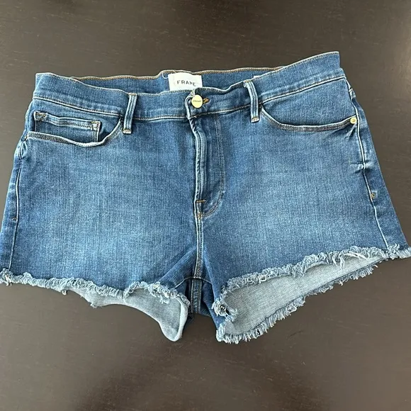 Frame Le Cutoff Jean Shorts