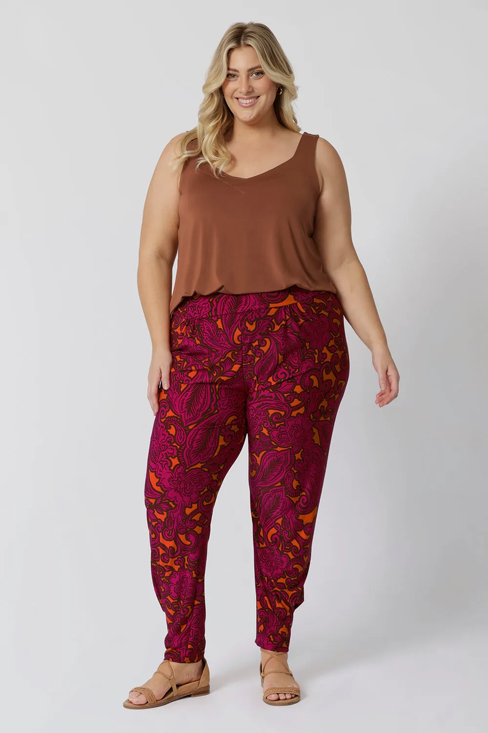 Indi Tall Pant in Bold Paisley