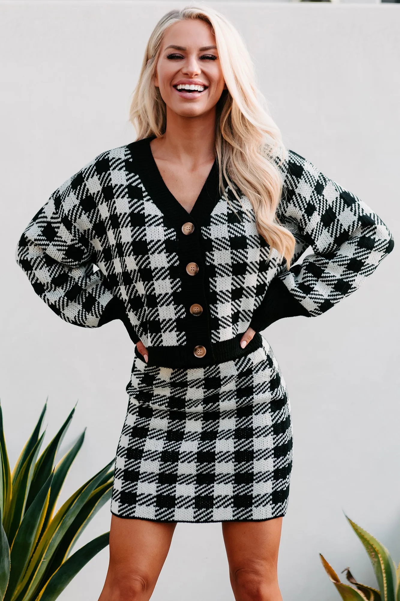 No Doubts Plaid Button-Down Crop Cardigan (Black)