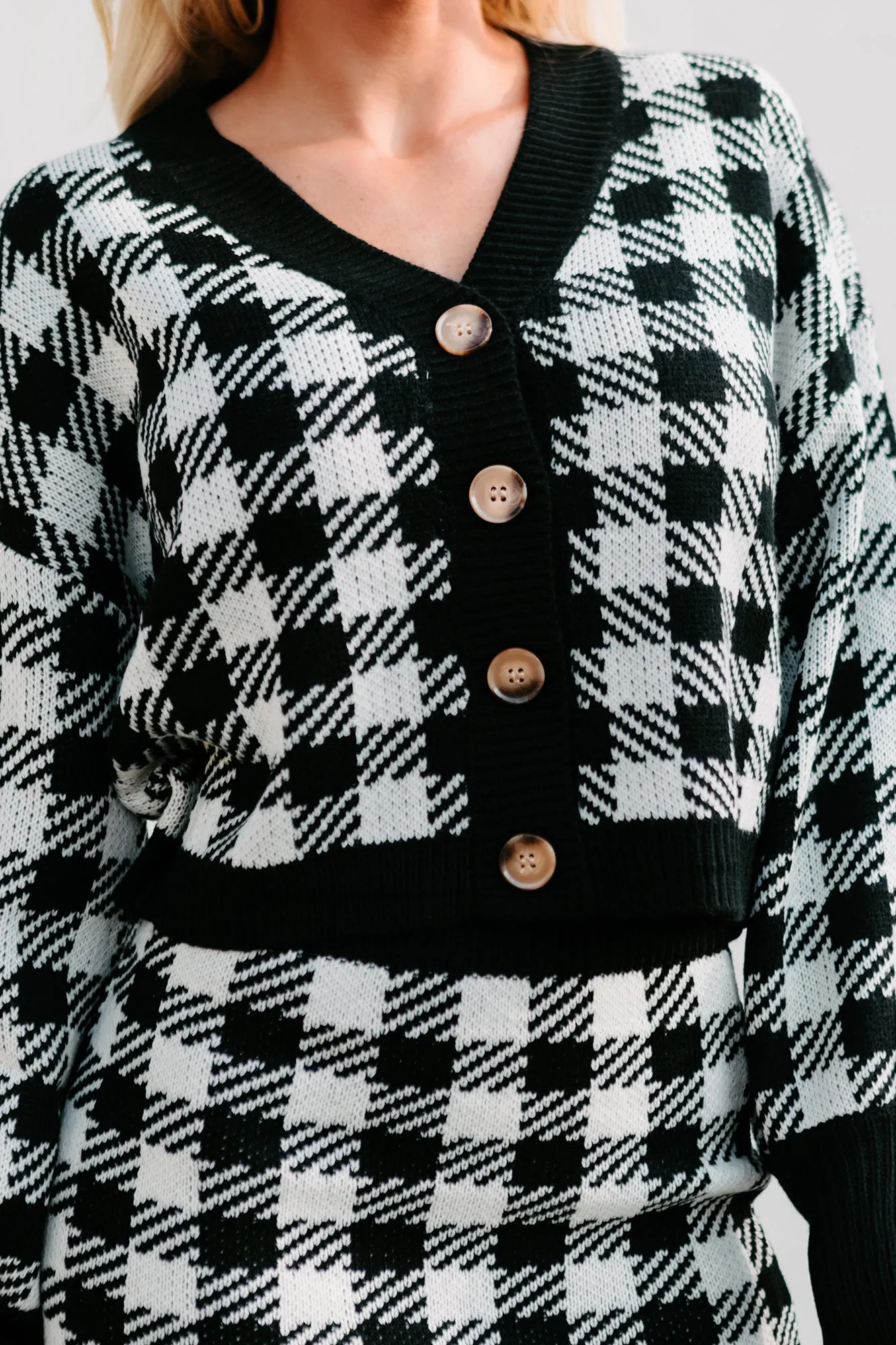 No Doubts Plaid Button-Down Crop Cardigan (Black)