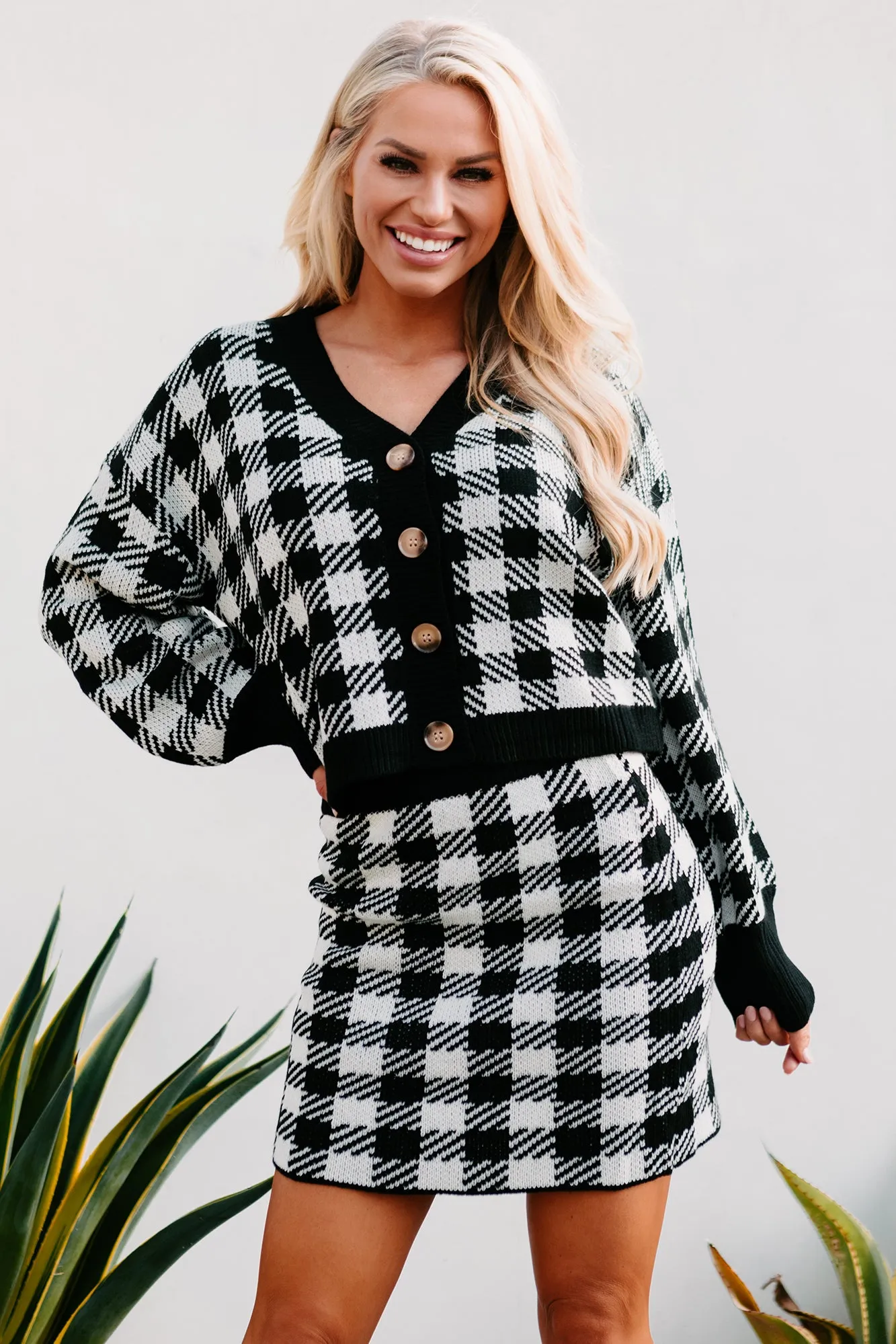 No Doubts Plaid Button-Down Crop Cardigan (Black)