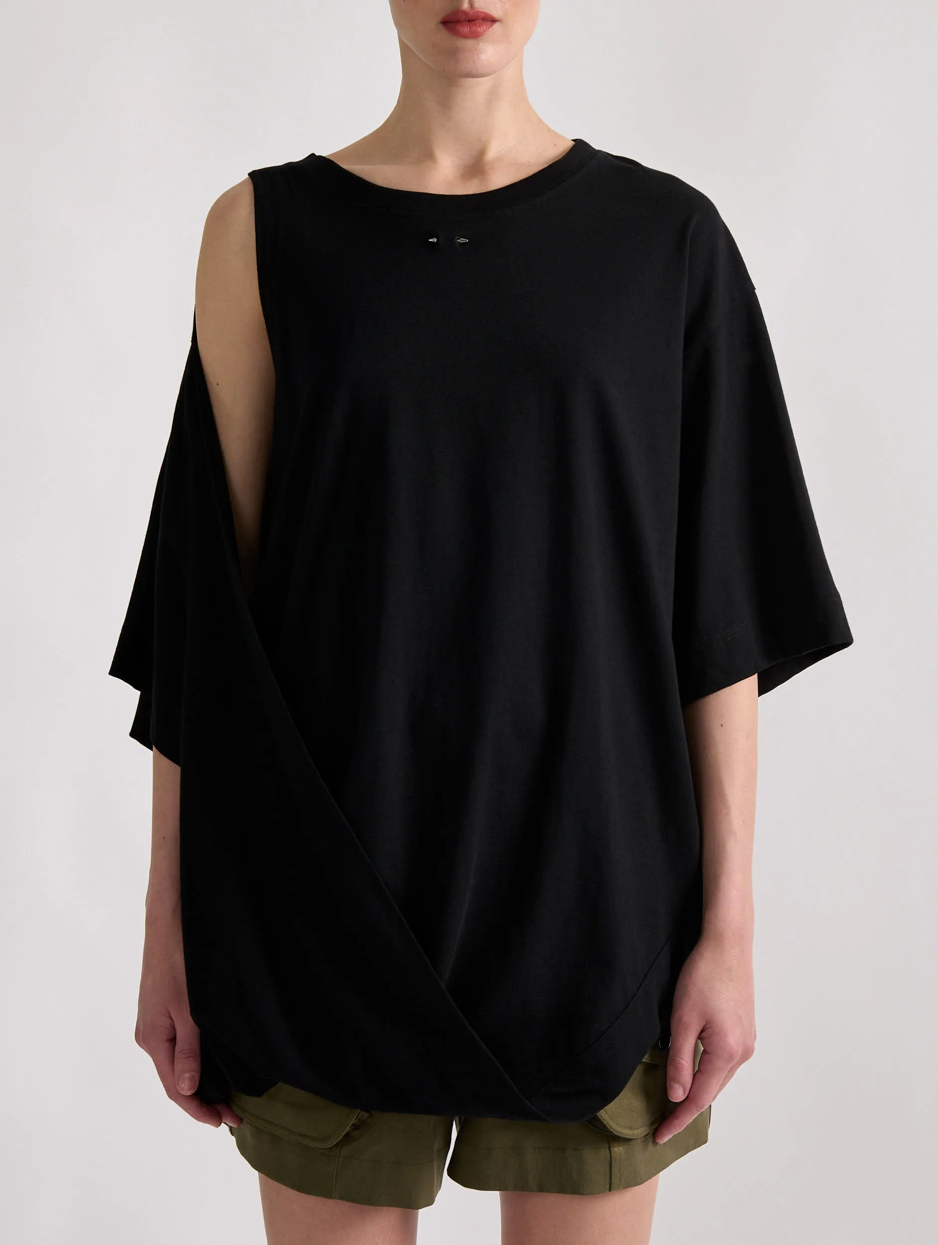 Oversized drape tee-shirt in black cotton jersey
