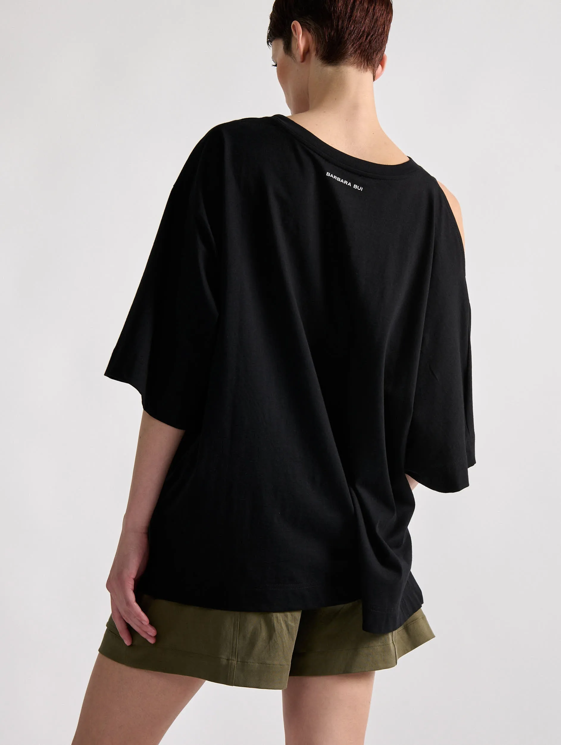 Oversized drape tee-shirt in black cotton jersey