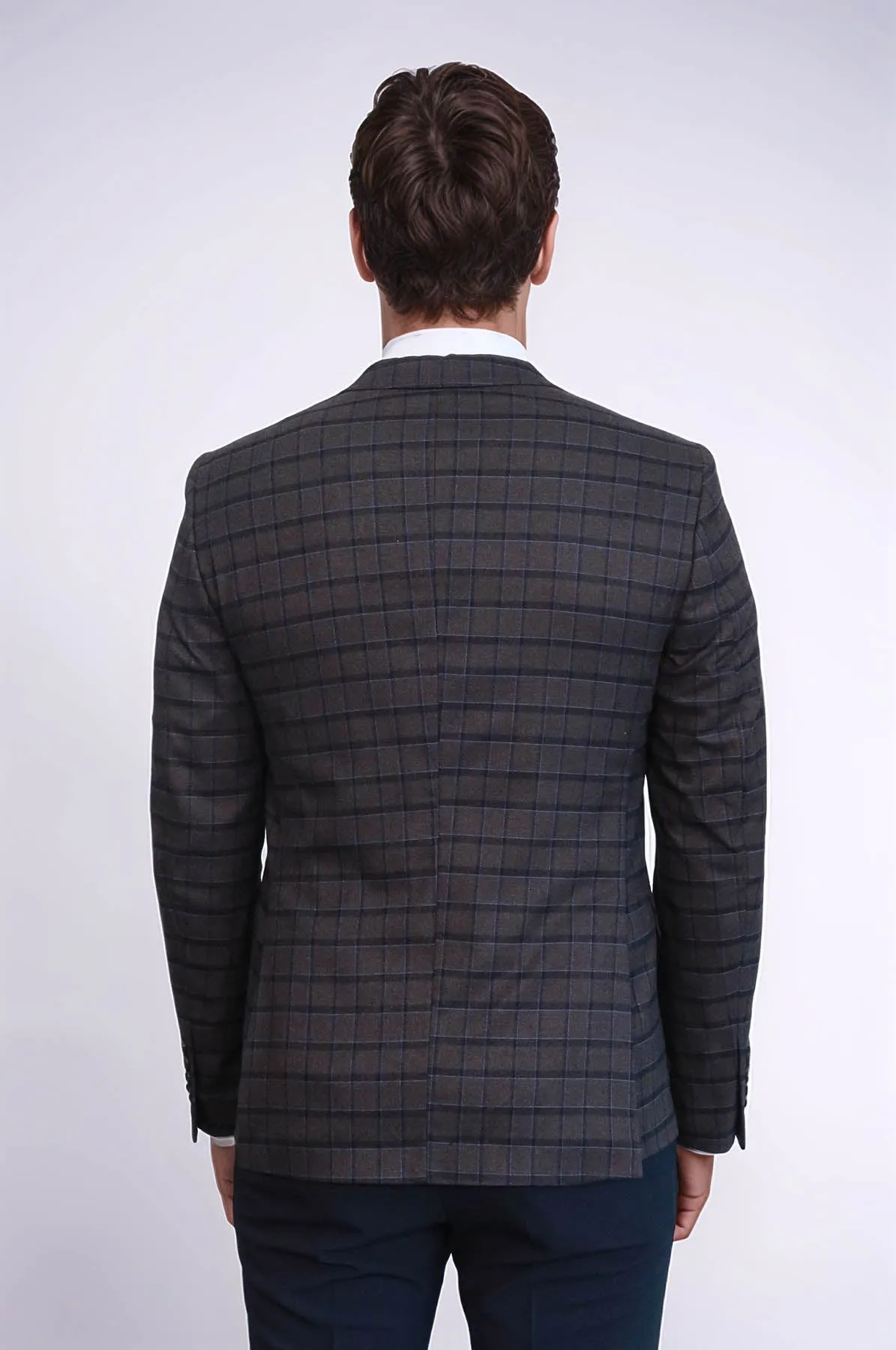 Plaid Brown Jacket with Handkerchief - Wessi