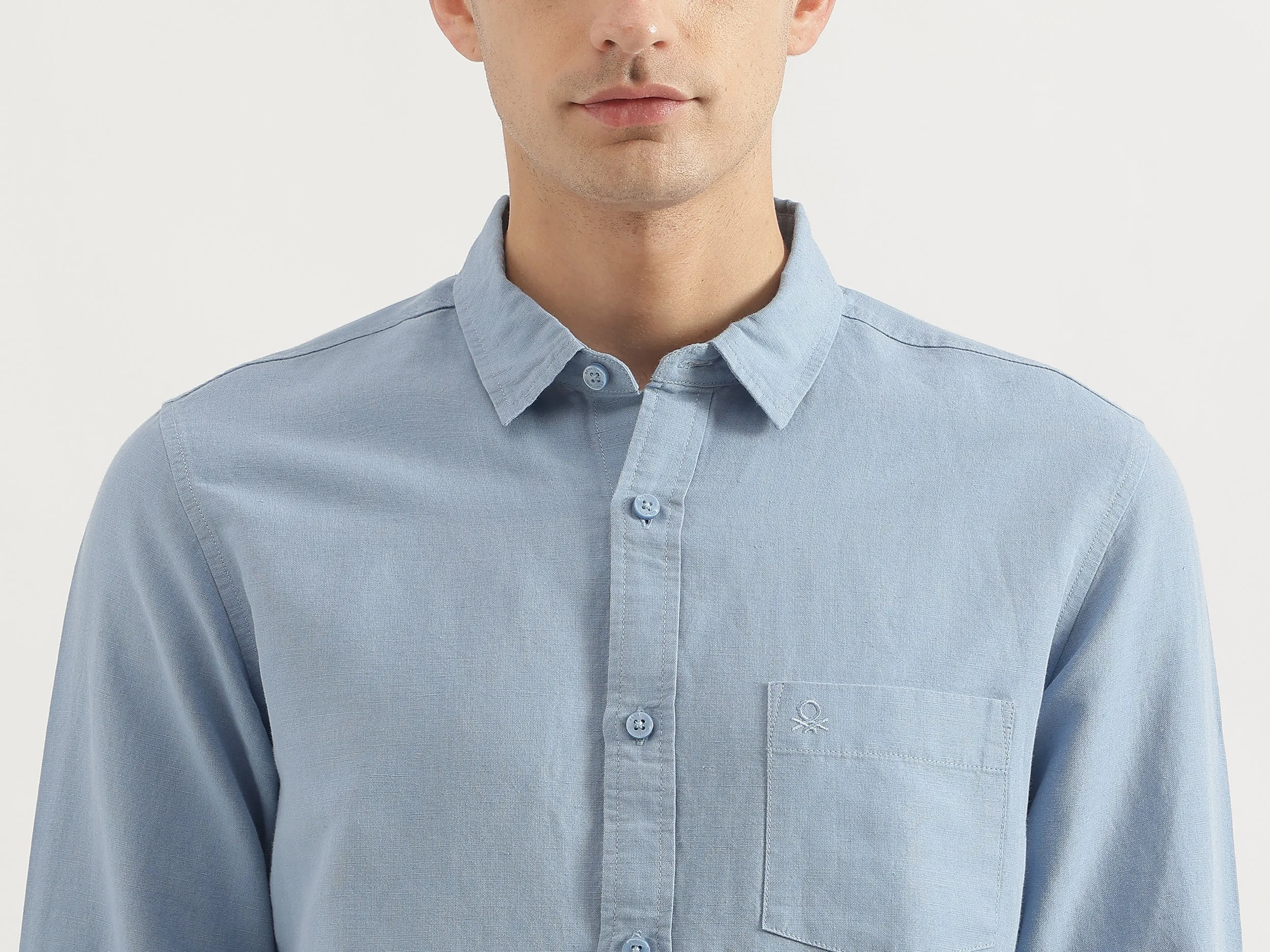 Regular Fit Spread Collar Solid Shirt