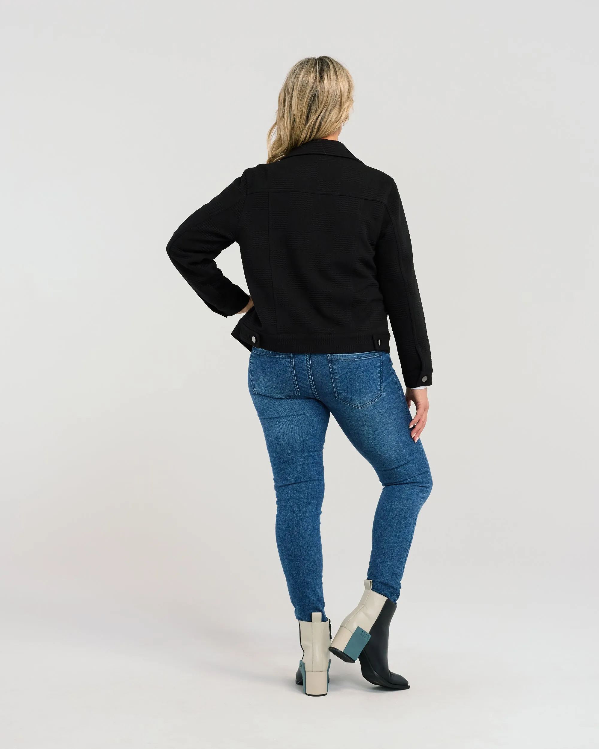 Savannah Jacket 	Black Waves