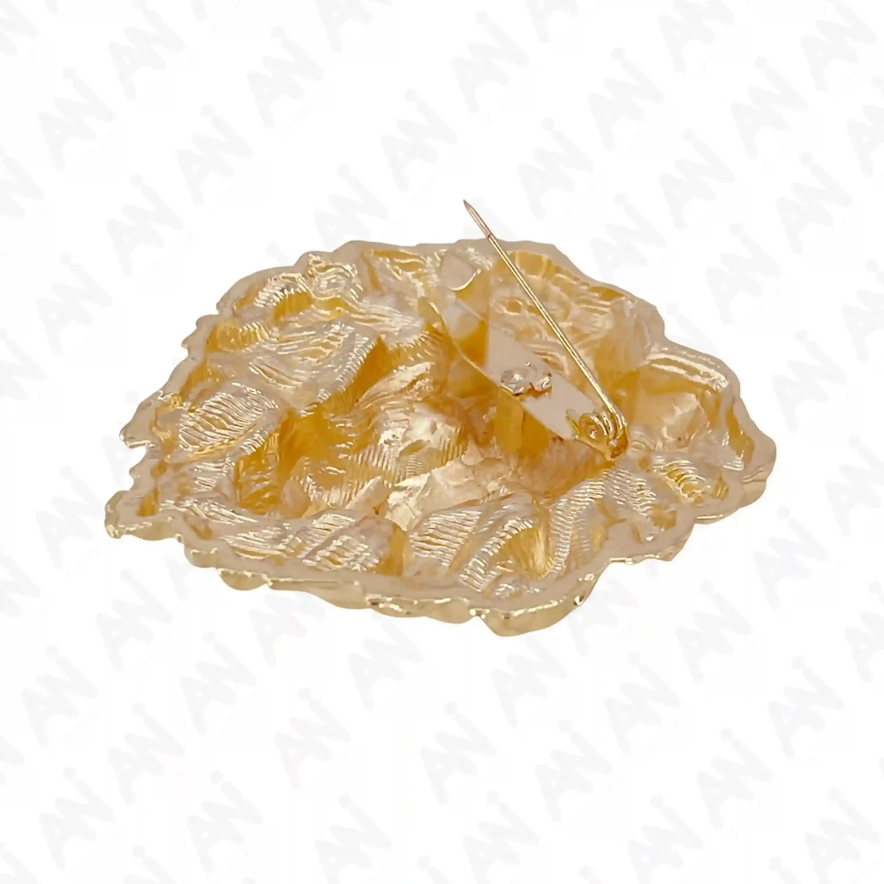 Shiny Gold Lion Metal Brooch for Blazer & Trendy Fashion