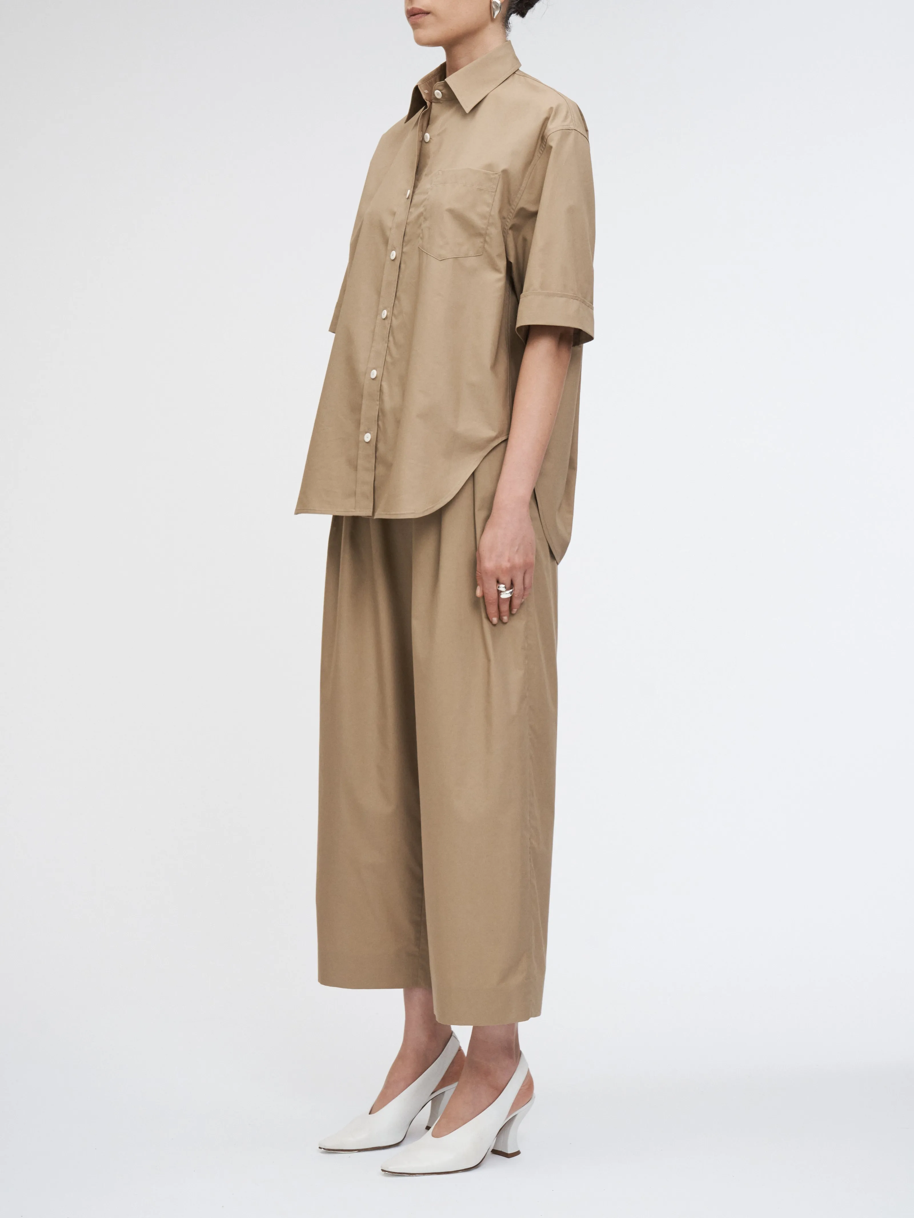Short Sleeve Oversized Shirt in Walnut