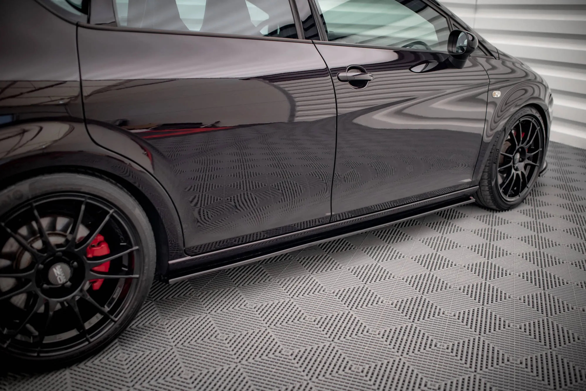SIDE SKIRTS DIFFUSERS SEAT LEON MK2 CUPRA / FR