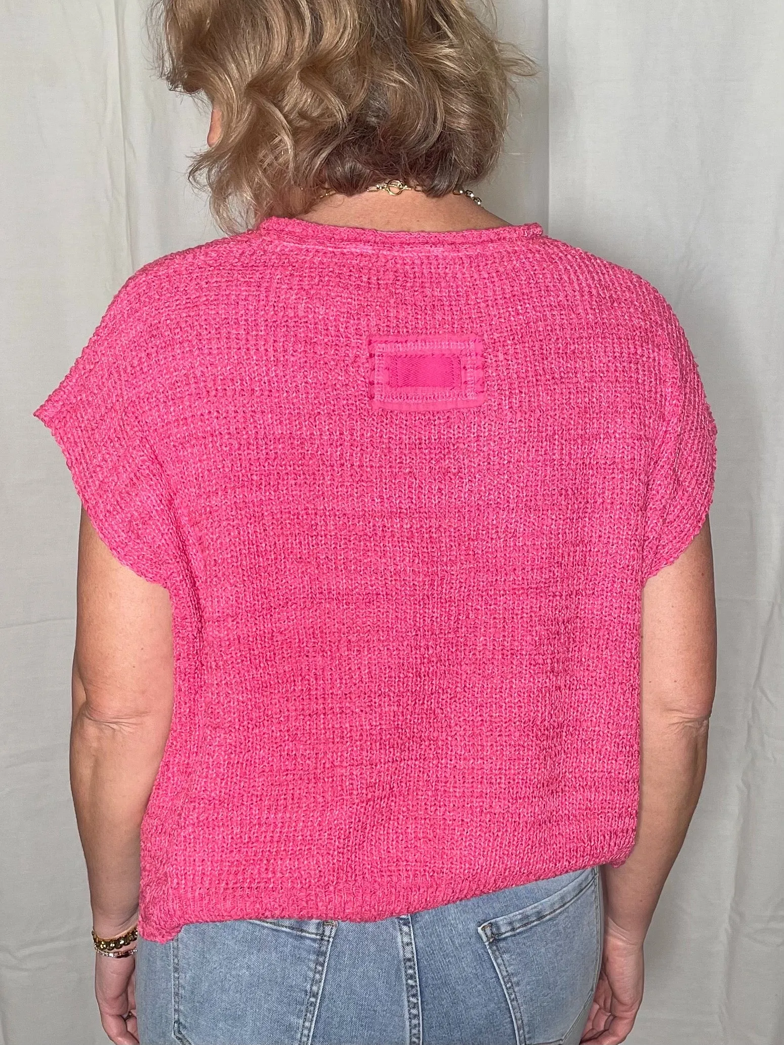 Sleeveless Split Neckline Sweater - Fuchsia