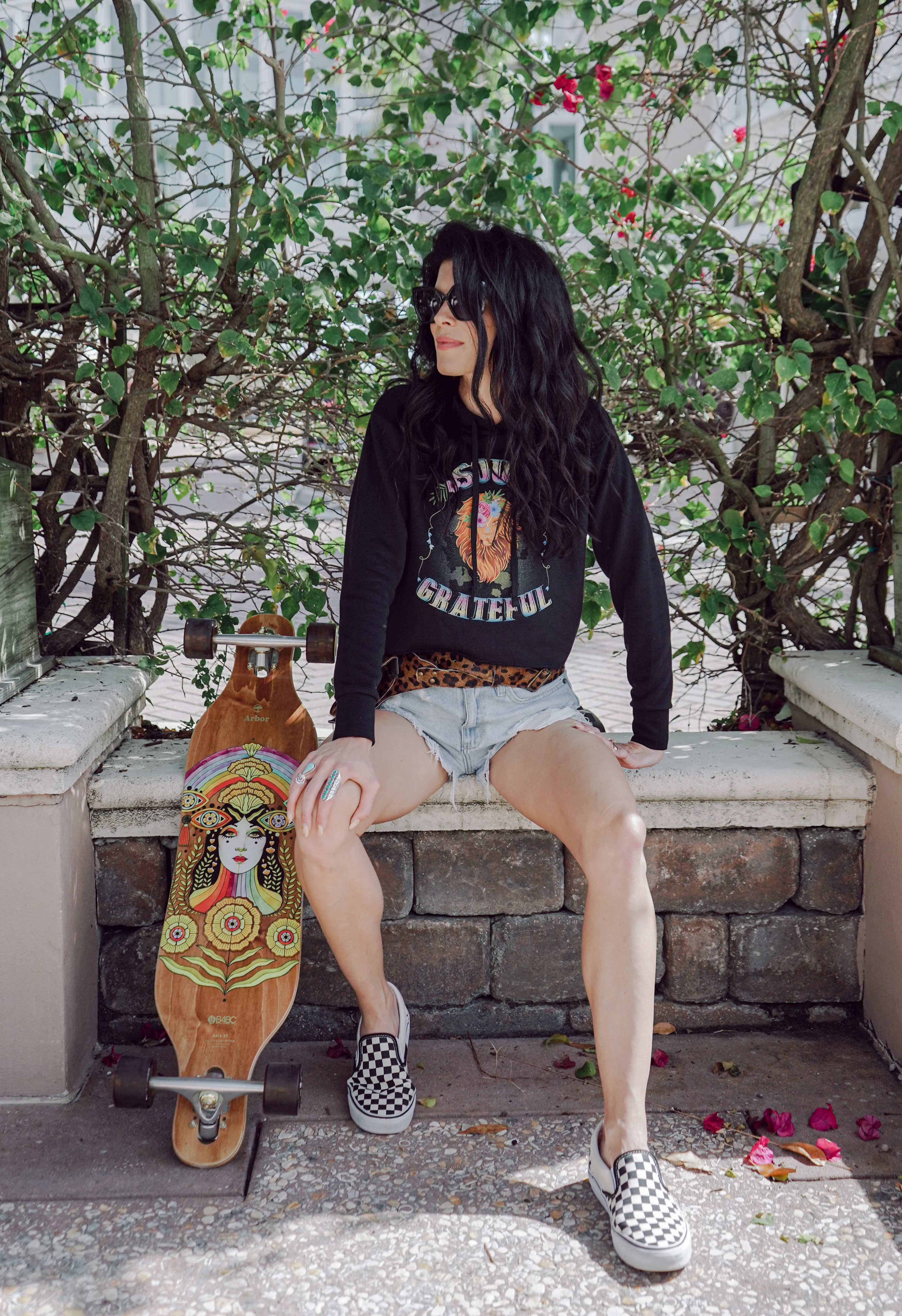 Soul Grateful Lioness Cropped Hoodie