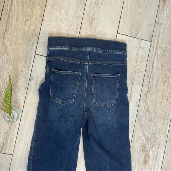 SPANX Cropped Flare Raw Hem Jeans Size Xs