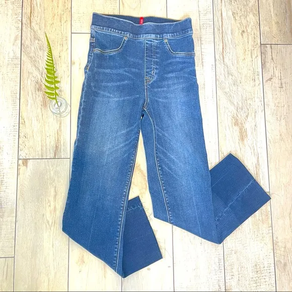 SPANX Cropped Flare Raw Hem Jeans Size Xs