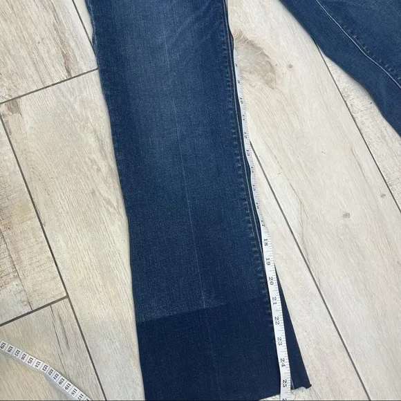 SPANX Cropped Flare Raw Hem Jeans Size Xs