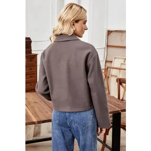 Stylish Collared Neck Jacket for the Modern Woman