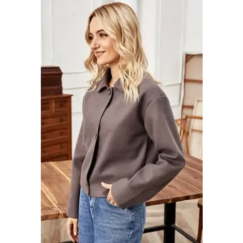 Stylish Collared Neck Jacket for the Modern Woman