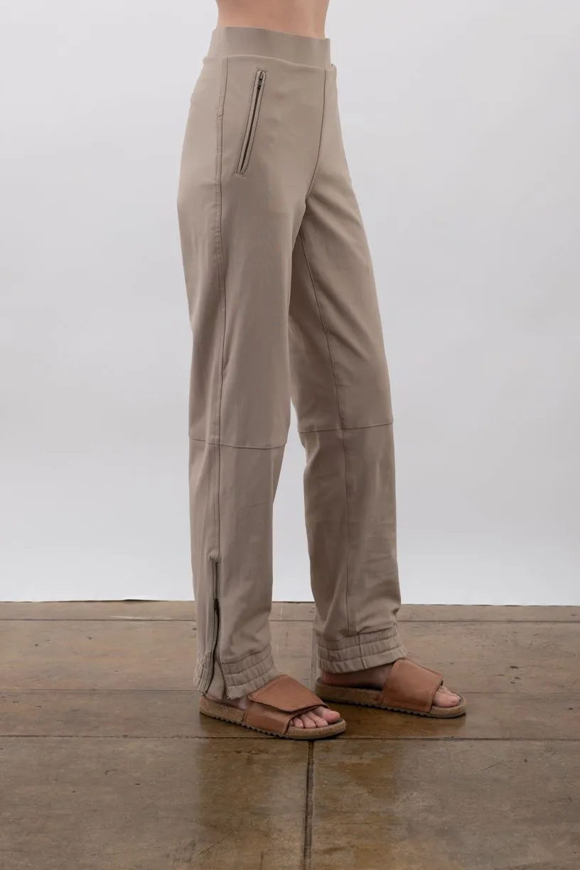 Tech Stretch Jogger with Ankle Cuff Zip Vent - VALORA