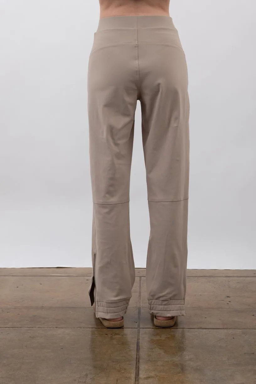 Tech Stretch Jogger with Ankle Cuff Zip Vent - VALORA