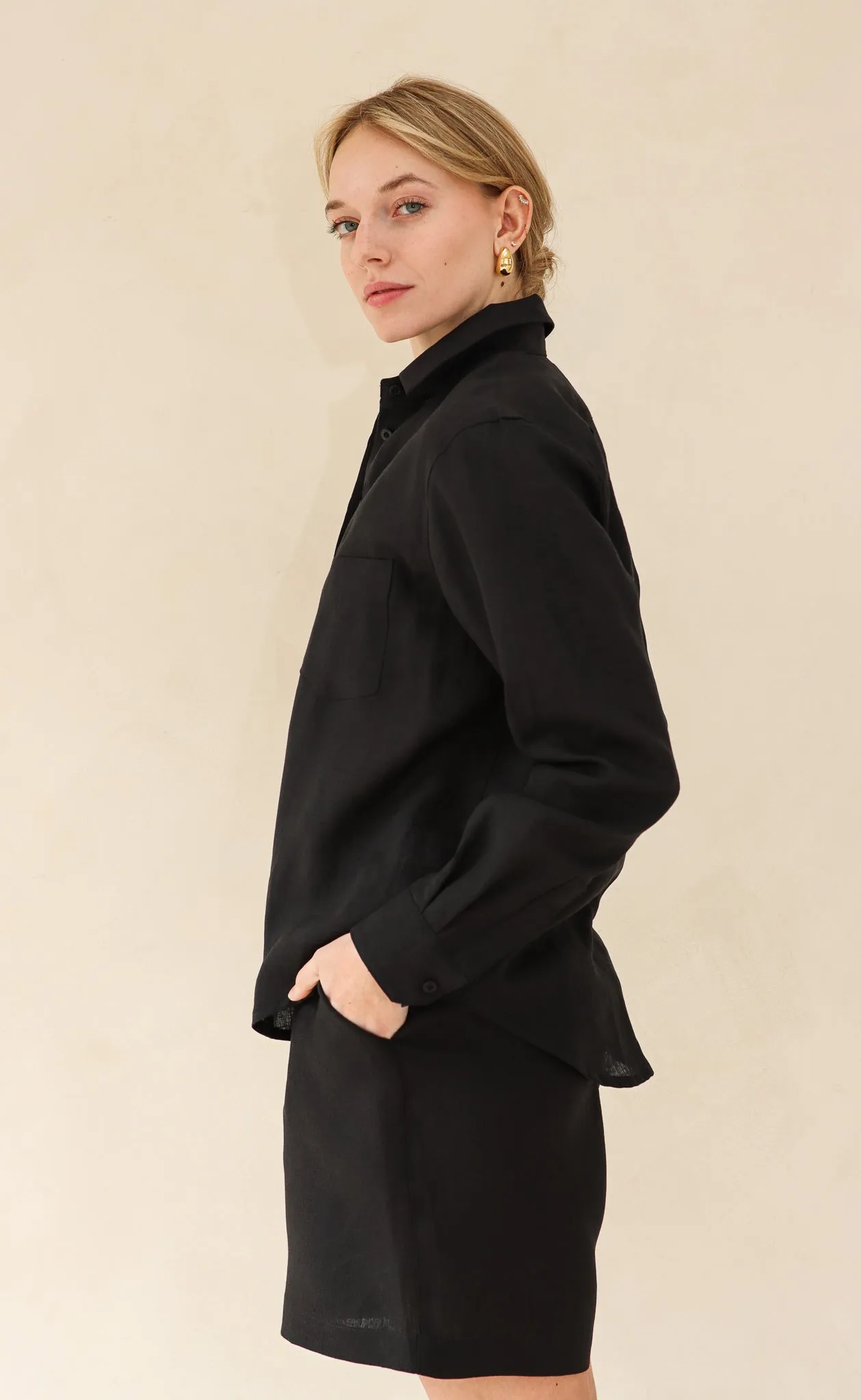 The Friend - Proper Fit - Black 100% Linen