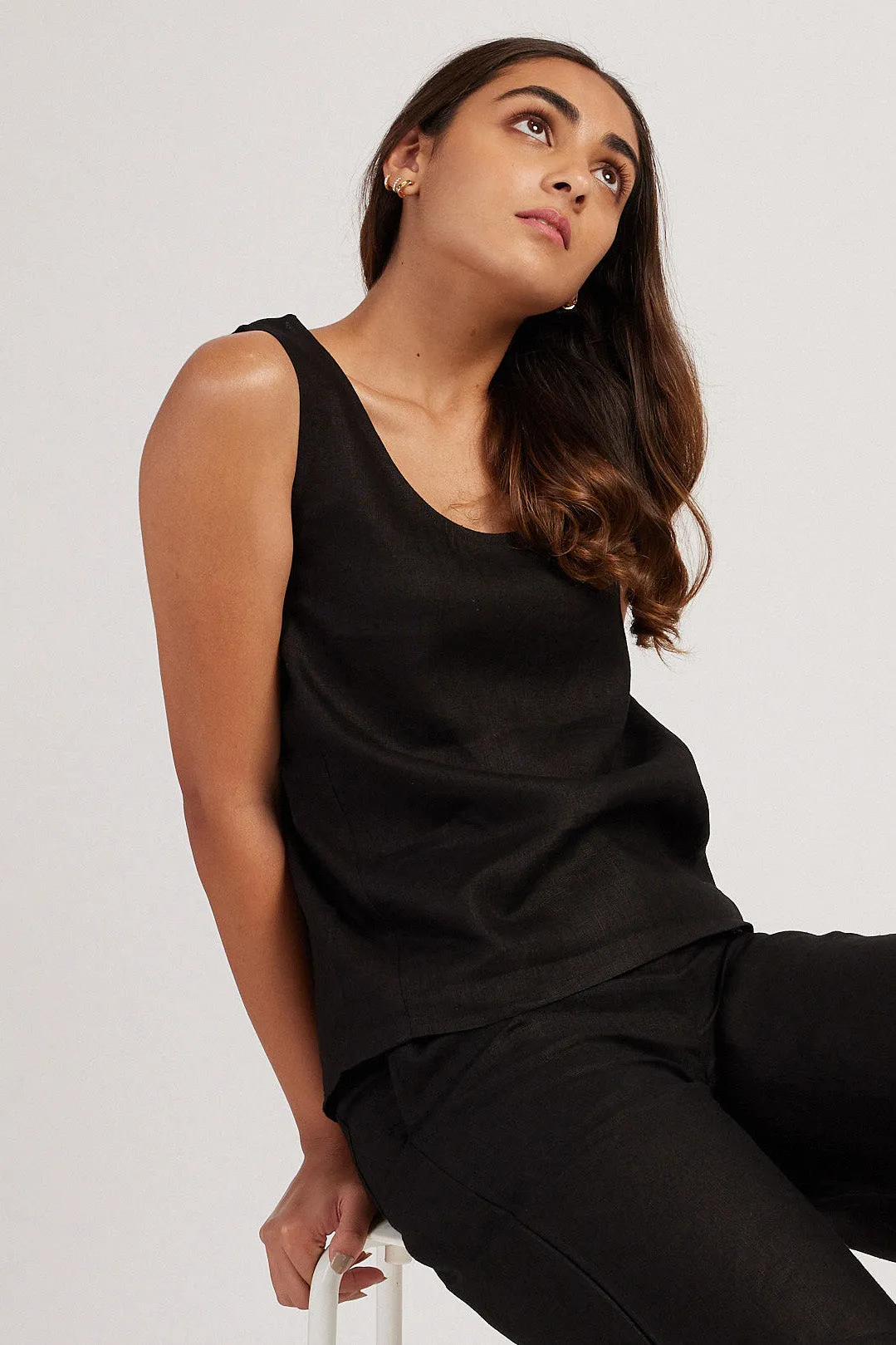 The Linen Round Neck Tank