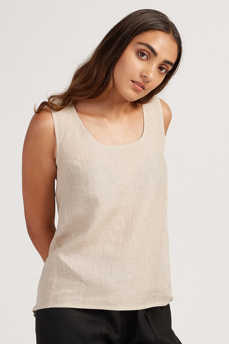 The Linen Round Neck Tank