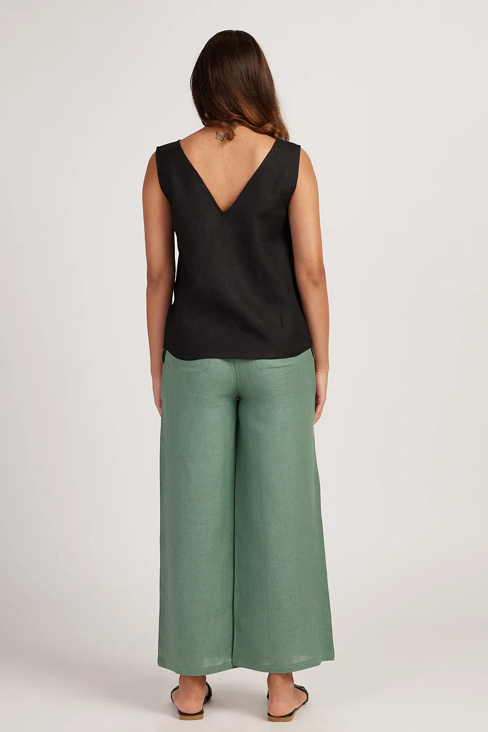 The Linen V Neck Tank