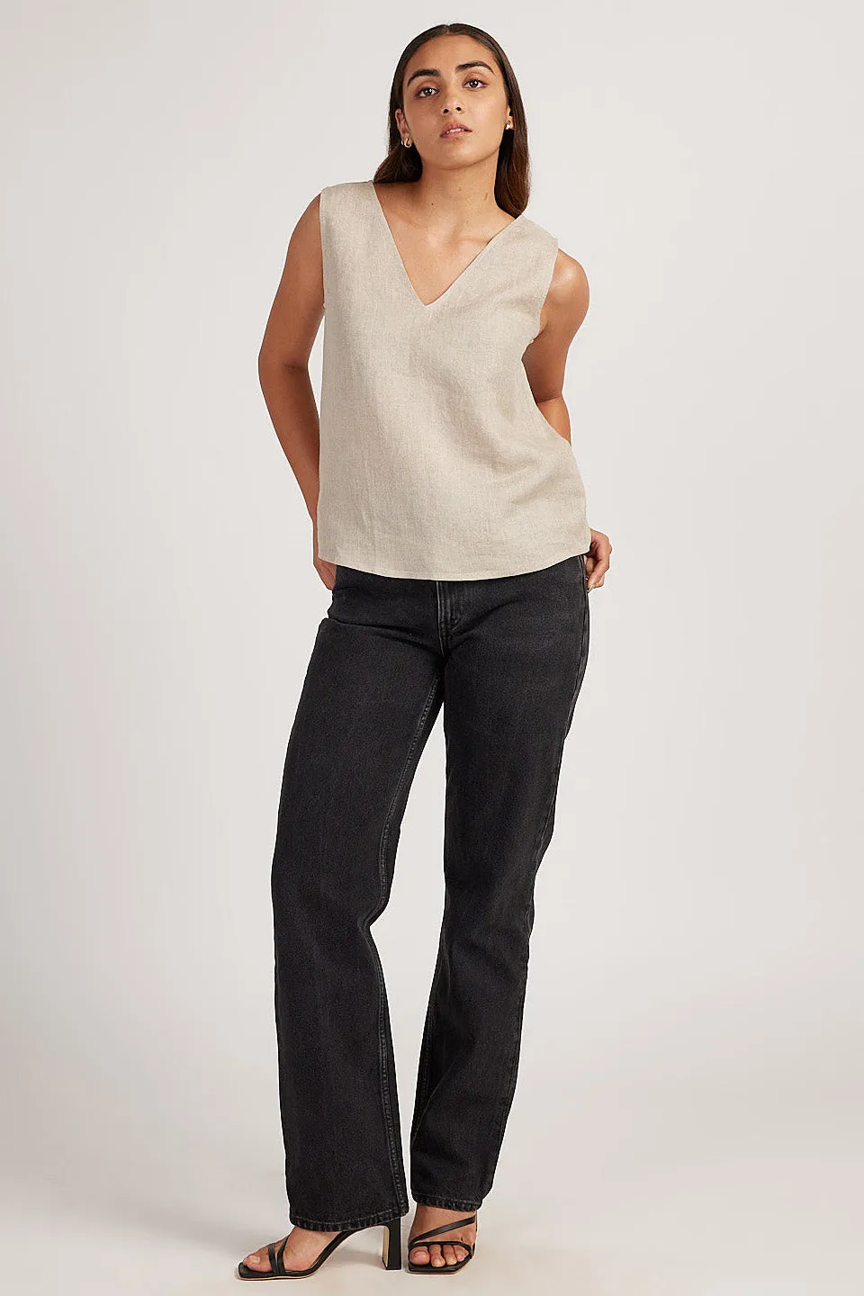 The Linen V Neck Tank