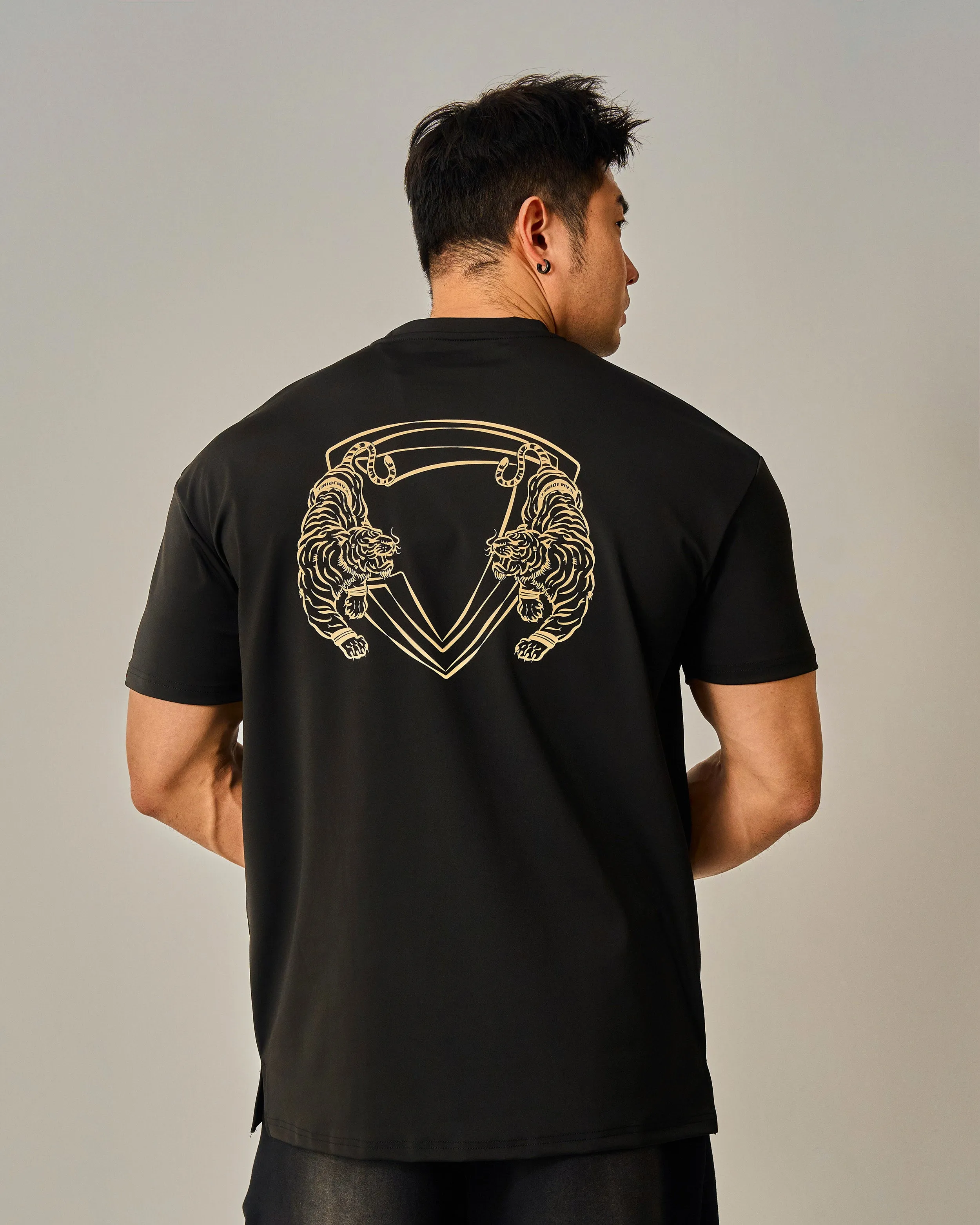 Tiger Adapt Flexfit Top