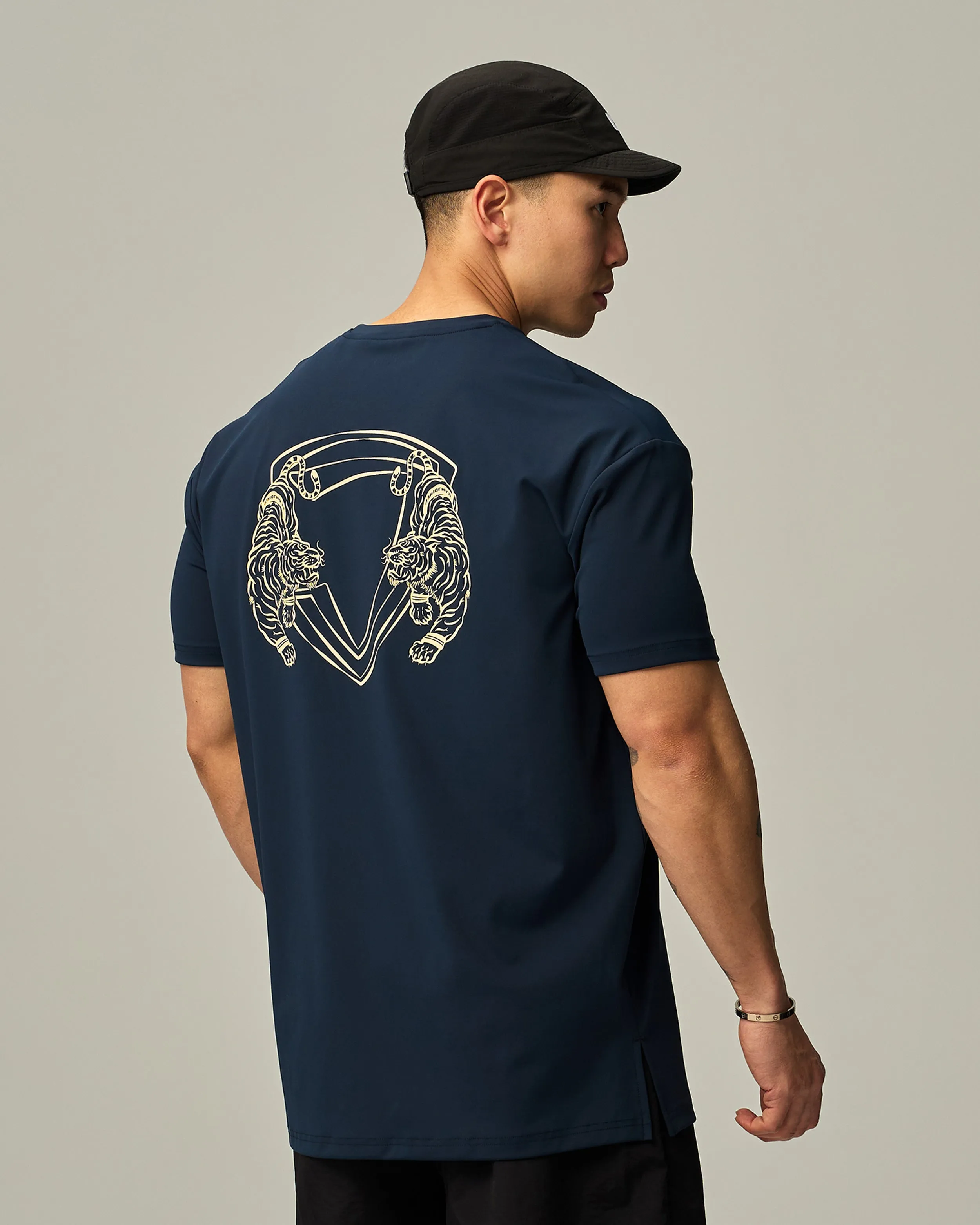 Tiger Adapt Flexfit Top