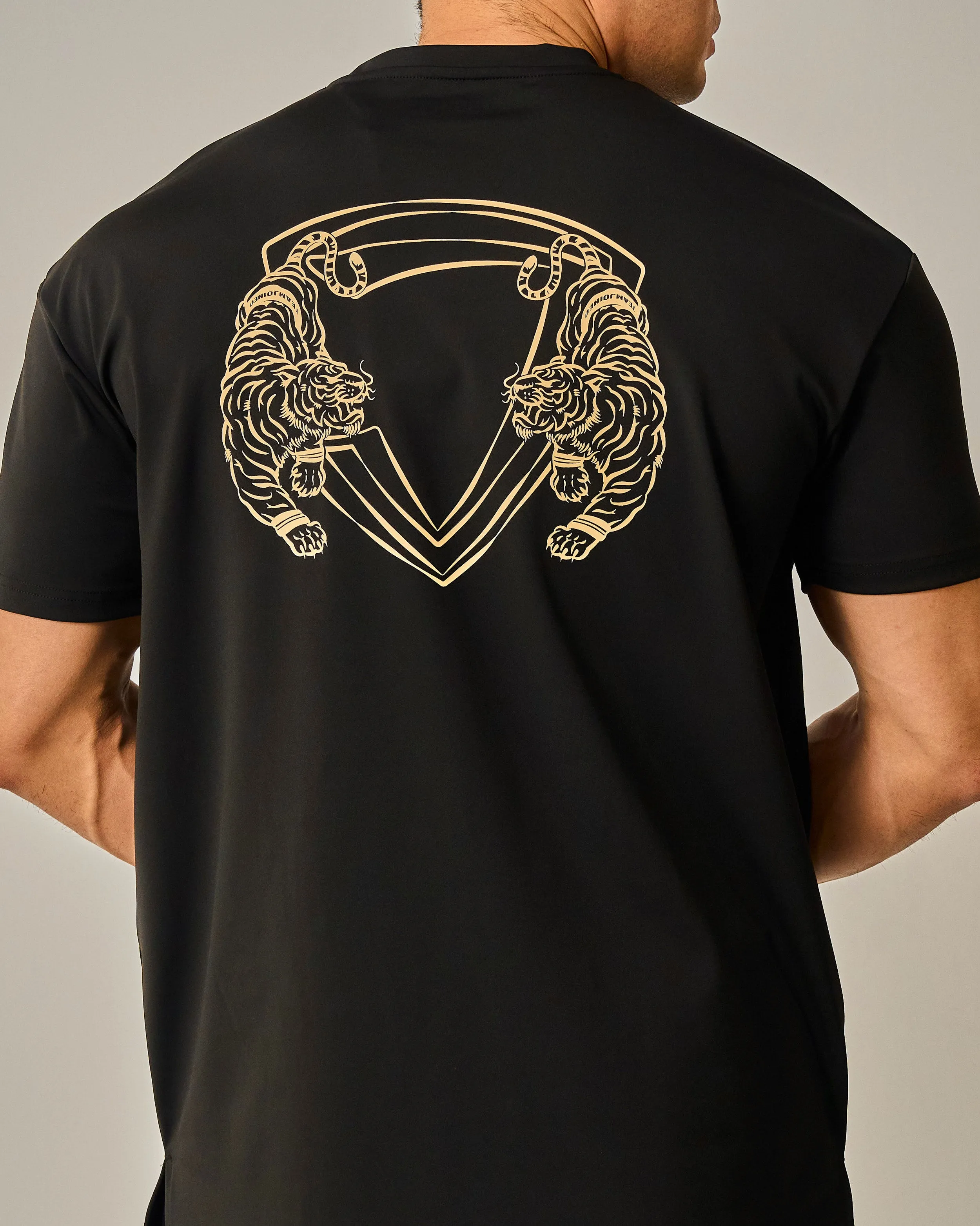 Tiger Adapt Flexfit Top