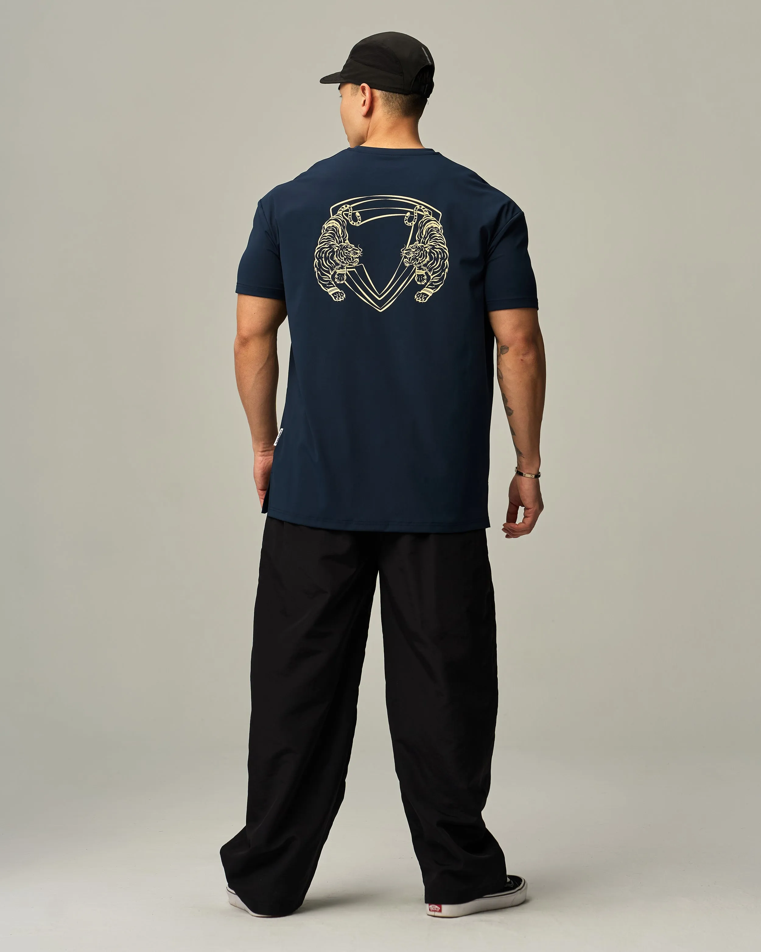 Tiger Adapt Flexfit Top