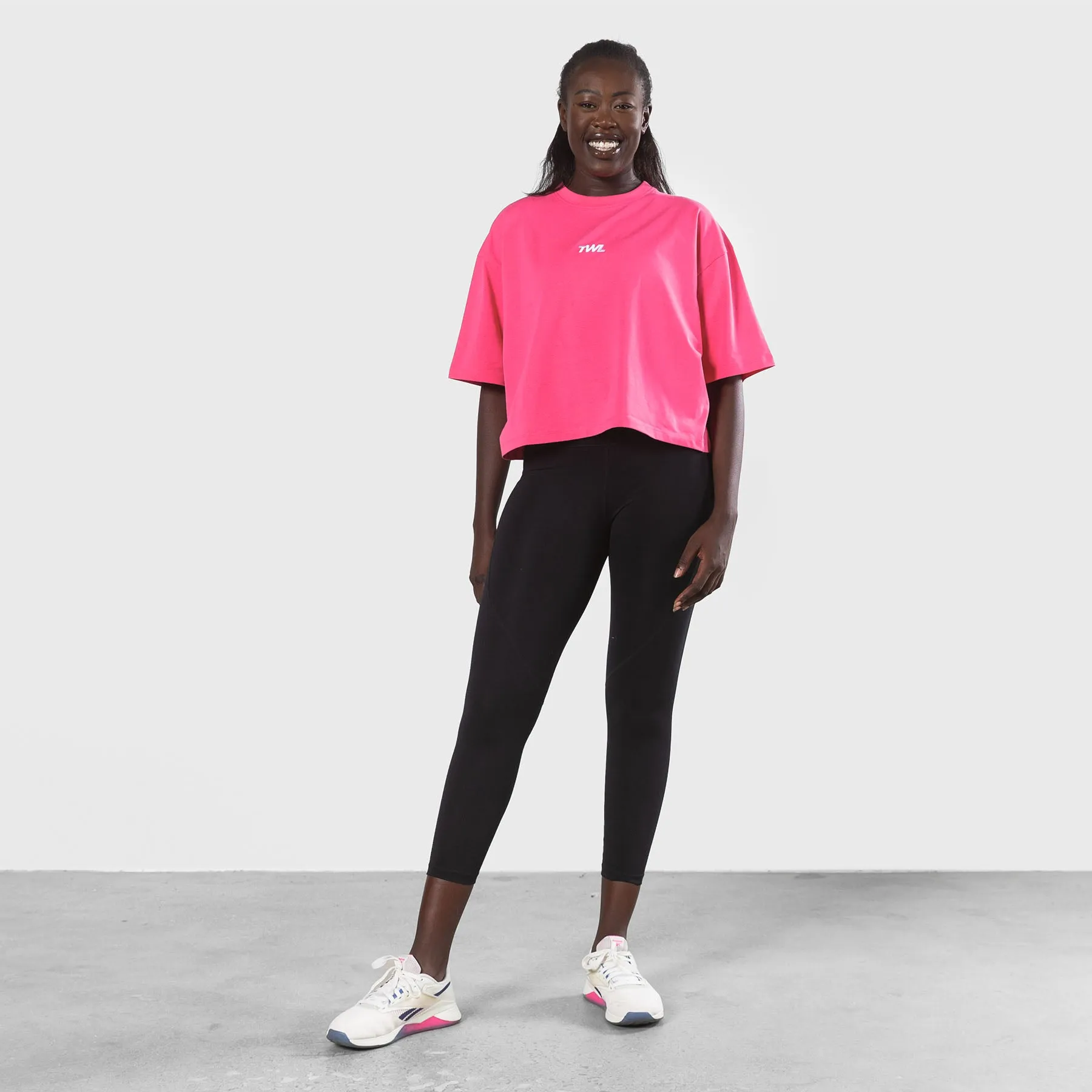 TWL - WOMEN'S OVERSIZED CROPPED T-SHIRT - FLAMINGO/WHITE
