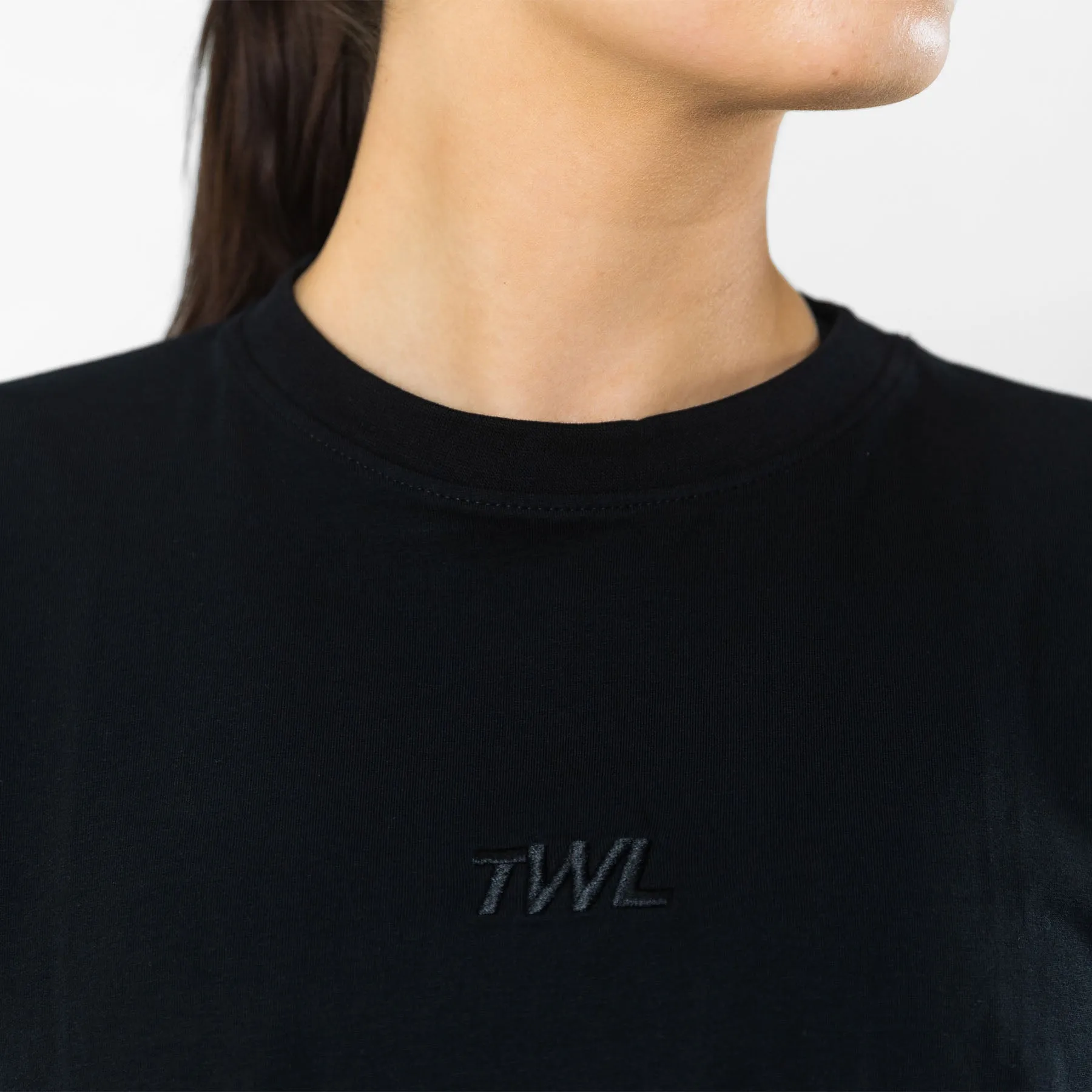 TWL - WOMEN'S OVERSIZED CROPPED T-SHIRT - TRIPLE BLACK