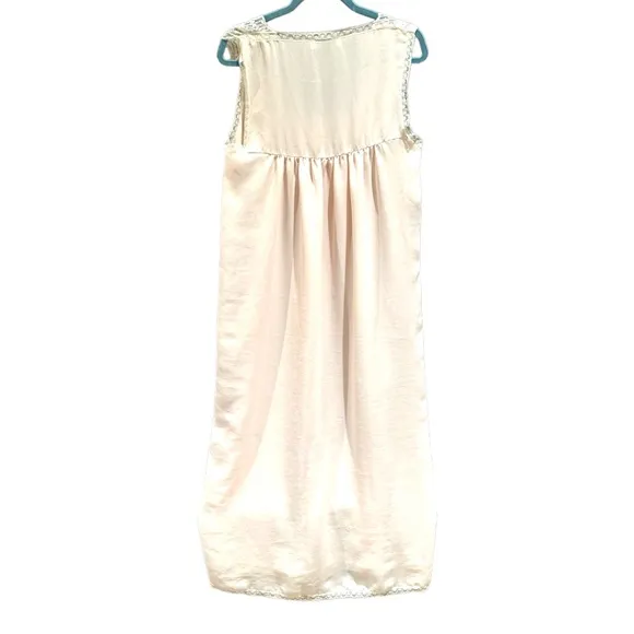 Vintage Christian Dior Full length Soft Pink Lace Trim Nightgown